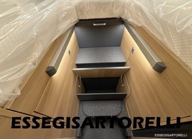 ADRIA NEW MATRIX SELECT M 670 SL 2027 GARAGE, LETTI GEMELLI, DOPPIO PAVIMENTO pieno