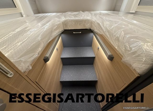 ADRIA NEW MATRIX SELECT M 670 SL 2027 GARAGE, LETTI GEMELLI, DOPPIO PAVIMENTO pieno