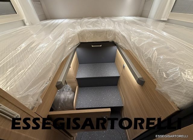 ADRIA NEW MATRIX SELECT M 670 SL 2027 GARAGE, LETTI GEMELLI, DOPPIO PAVIMENTO pieno