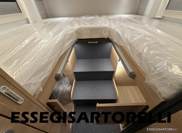 ADRIA NEW MATRIX SELECT M 670 SL 2027 GARAGE, LETTI GEMELLI, DOPPIO PAVIMENTO pieno