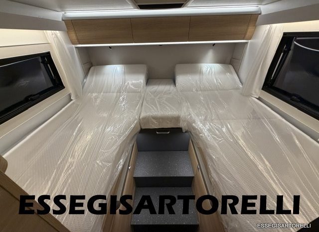 ADRIA NEW MATRIX SELECT M 670 SL 2027 GARAGE, LETTI GEMELLI, DOPPIO PAVIMENTO pieno