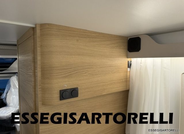 ADRIA NEW MATRIX SELECT M 670 SL 2027 GARAGE, LETTI GEMELLI, DOPPIO PAVIMENTO pieno