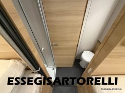 ADRIA NEW MATRIX SELECT M 670 SL 2027 GARAGE, LETTI GEMELLI, DOPPIO PAVIMENTO pieno