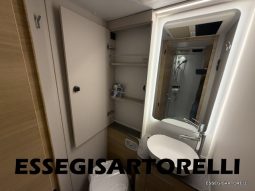 ADRIA NEW MATRIX SELECT M 670 SL 2027 GARAGE, LETTI GEMELLI, DOPPIO PAVIMENTO pieno