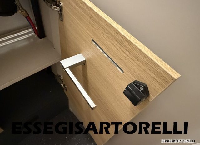 ADRIA NEW MATRIX SELECT M 670 SL 2027 GARAGE, LETTI GEMELLI, DOPPIO PAVIMENTO pieno