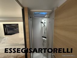 ADRIA NEW MATRIX SELECT M 670 SL 2027 GARAGE, LETTI GEMELLI, DOPPIO PAVIMENTO pieno