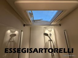 ADRIA NEW MATRIX SELECT M 670 SL 2027 GARAGE, LETTI GEMELLI, DOPPIO PAVIMENTO pieno