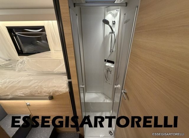ADRIA NEW MATRIX SELECT M 670 SL 2027 GARAGE, LETTI GEMELLI, DOPPIO PAVIMENTO pieno