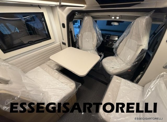 ADRIA NEW MATRIX SELECT M 670 SL 2027 GARAGE, LETTI GEMELLI, DOPPIO PAVIMENTO pieno