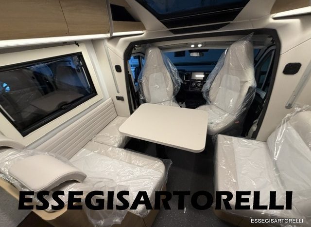 ADRIA NEW MATRIX SELECT M 670 SL 2027 GARAGE, LETTI GEMELLI, DOPPIO PAVIMENTO pieno