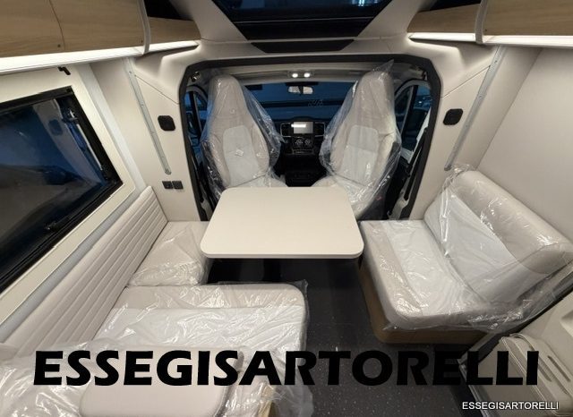 ADRIA NEW MATRIX SELECT M 670 SL 2027 GARAGE, LETTI GEMELLI, DOPPIO PAVIMENTO pieno