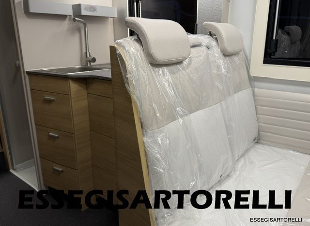 ADRIA NEW MATRIX SELECT M 670 SL 2027 GARAGE, LETTI GEMELLI, DOPPIO PAVIMENTO pieno