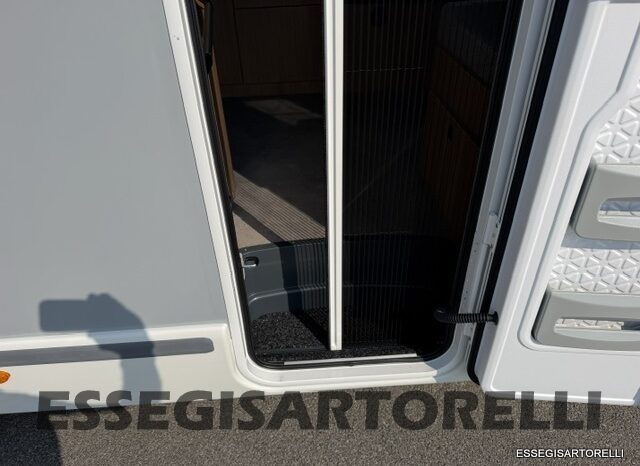 CHAUSSON NEW TITANIUM LINE 777 2027 AUTOMATICO 165 CV POWER LETTI GEMELLI GARAGE E BASCULANTE pieno