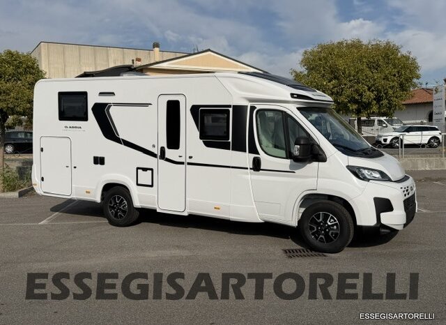ADRIA NEW COMPACT DL SELECT 2027 LETTI GEMELLI E GARAGE 699 CM pieno