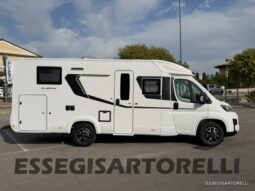ADRIA NEW COMPACT DL SELECT 2027 LETTI GEMELLI E GARAGE 699 CM