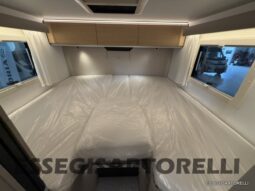 ADRIA NEW COMPACT DL SELECT 2027 LETTI GEMELLI E GARAGE 699 CM pieno