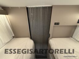ADRIA NEW COMPACT DL SELECT 2027 LETTI GEMELLI E GARAGE 699 CM pieno