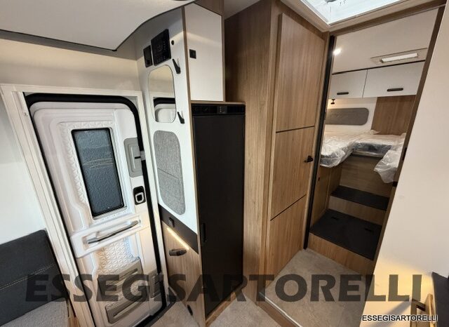 CHAUSSON NEW TITANIUM LINE 777 2027 AUTOMATICO 165 CV POWER LETTI GEMELLI GARAGE E BASCULANTE pieno