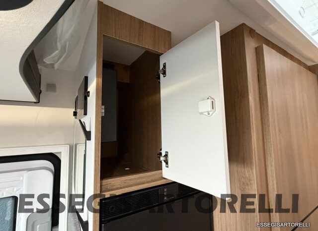 CHAUSSON NEW TITANIUM LINE 777 2027 AUTOMATICO 165 CV POWER LETTI GEMELLI GARAGE E BASCULANTE pieno