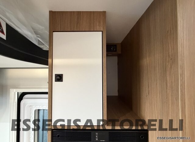 CHAUSSON NEW TITANIUM LINE 777 2027 AUTOMATICO 165 CV POWER LETTI GEMELLI GARAGE E BASCULANTE pieno