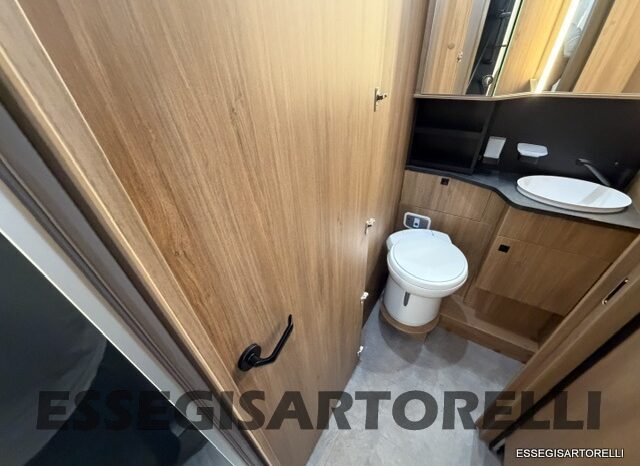 CHAUSSON NEW TITANIUM LINE 777 2027 AUTOMATICO 165 CV POWER LETTI GEMELLI GARAGE E BASCULANTE pieno
