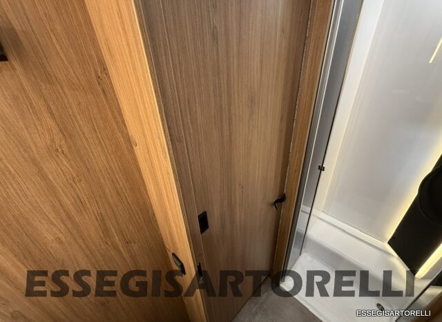 CHAUSSON NEW TITANIUM LINE 777 2027 AUTOMATICO 165 CV POWER LETTI GEMELLI GARAGE E BASCULANTE pieno