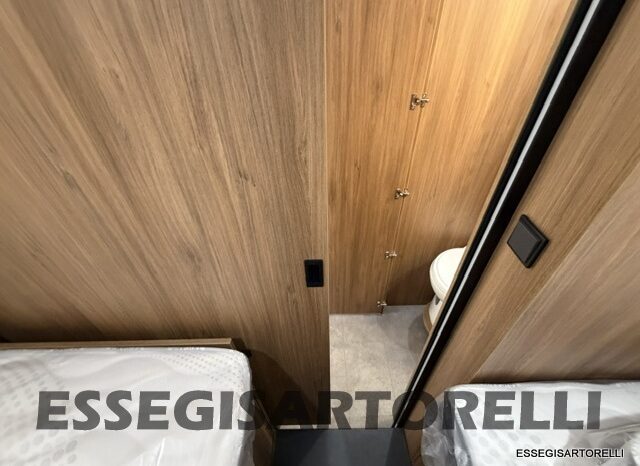 CHAUSSON NEW TITANIUM LINE 777 2027 AUTOMATICO 165 CV POWER LETTI GEMELLI GARAGE E BASCULANTE pieno
