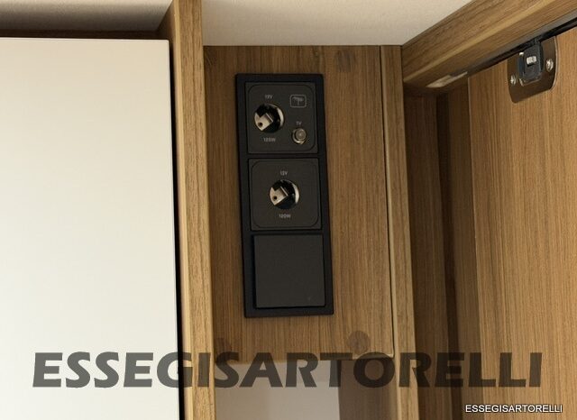 CHAUSSON NEW TITANIUM LINE 777 2027 AUTOMATICO 165 CV POWER LETTI GEMELLI GARAGE E BASCULANTE pieno
