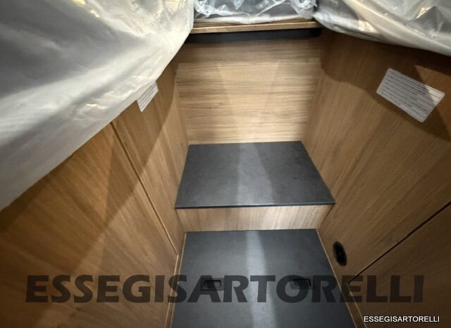 CHAUSSON NEW TITANIUM LINE 777 2027 AUTOMATICO 165 CV POWER LETTI GEMELLI GARAGE E BASCULANTE pieno
