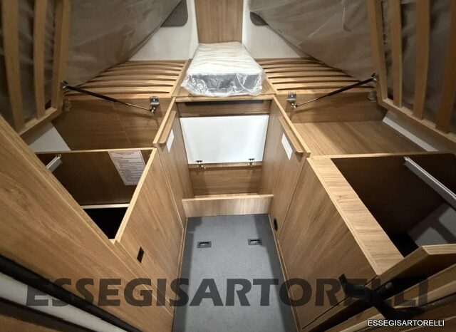 CHAUSSON NEW TITANIUM LINE 777 2027 AUTOMATICO 165 CV POWER LETTI GEMELLI GARAGE E BASCULANTE pieno