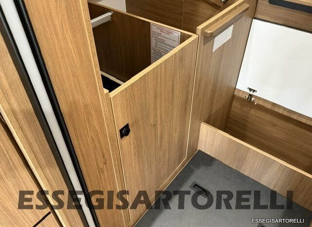 CHAUSSON NEW TITANIUM LINE 777 2027 AUTOMATICO 165 CV POWER LETTI GEMELLI GARAGE E BASCULANTE pieno