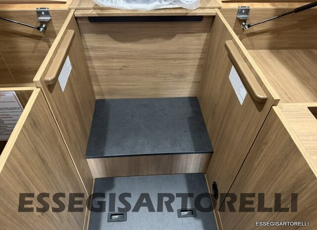 CHAUSSON NEW TITANIUM LINE 777 2027 AUTOMATICO 165 CV POWER LETTI GEMELLI GARAGE E BASCULANTE pieno