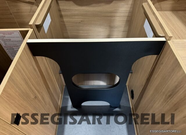 CHAUSSON NEW TITANIUM LINE 777 2027 AUTOMATICO 165 CV POWER LETTI GEMELLI GARAGE E BASCULANTE pieno