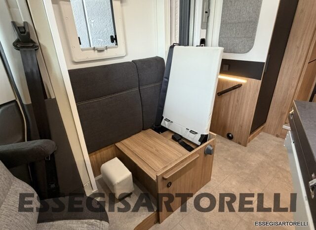 CHAUSSON NEW TITANIUM LINE 777 2027 AUTOMATICO 165 CV POWER LETTI GEMELLI GARAGE E BASCULANTE pieno