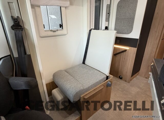CHAUSSON NEW TITANIUM LINE 777 2027 AUTOMATICO 165 CV POWER LETTI GEMELLI GARAGE E BASCULANTE pieno