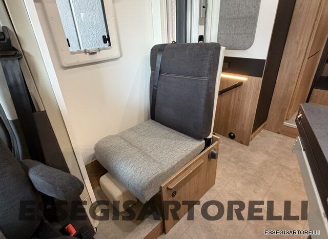 CHAUSSON NEW TITANIUM LINE 777 2027 AUTOMATICO 165 CV POWER LETTI GEMELLI GARAGE E BASCULANTE pieno