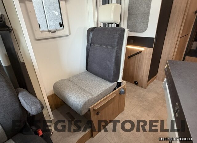 CHAUSSON NEW TITANIUM LINE 777 2027 AUTOMATICO 165 CV POWER LETTI GEMELLI GARAGE E BASCULANTE pieno