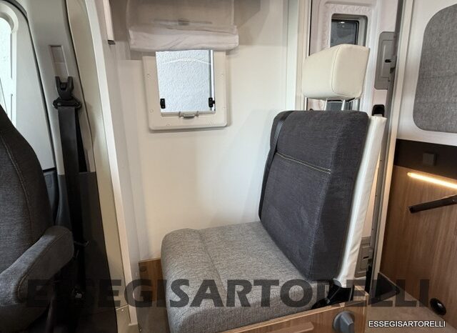 CHAUSSON NEW TITANIUM LINE 777 2027 AUTOMATICO 165 CV POWER LETTI GEMELLI GARAGE E BASCULANTE pieno