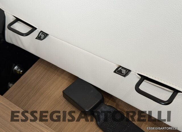 CHAUSSON NEW TITANIUM LINE 777 2027 AUTOMATICO 165 CV POWER LETTI GEMELLI GARAGE E BASCULANTE pieno