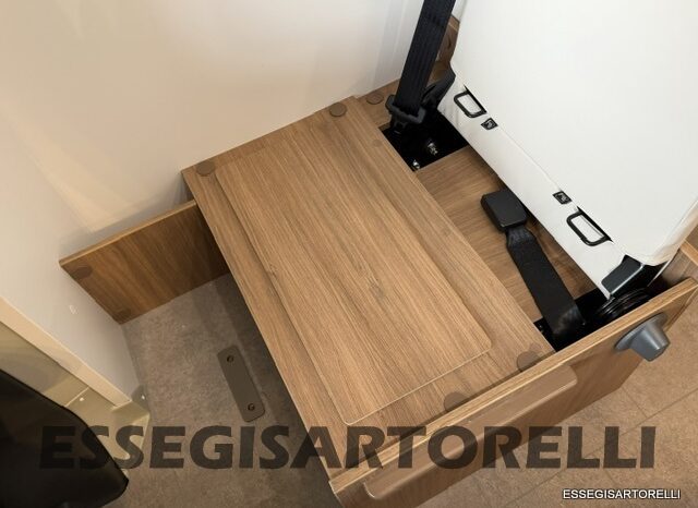 CHAUSSON NEW TITANIUM LINE 777 2027 AUTOMATICO 165 CV POWER LETTI GEMELLI GARAGE E BASCULANTE pieno