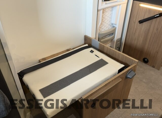 CHAUSSON NEW TITANIUM LINE 777 2027 AUTOMATICO 165 CV POWER LETTI GEMELLI GARAGE E BASCULANTE pieno