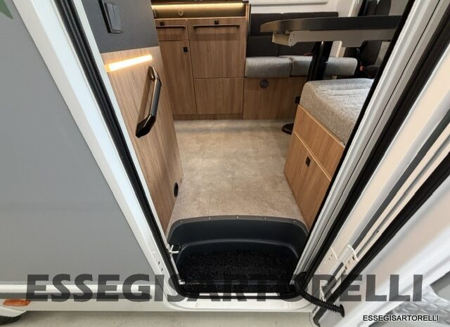 CHAUSSON NEW TITANIUM LINE 777 2027 AUTOMATICO 165 CV POWER LETTI GEMELLI GARAGE E BASCULANTE pieno