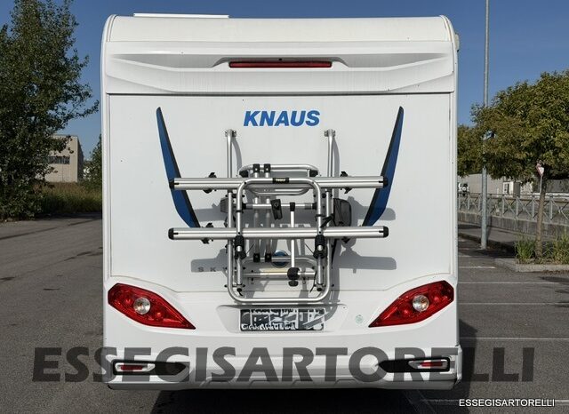 MOTORHOME KNAUS SKY I 700 LX GARAGE LETTO NAUTICO FULL 150 CV 2018 PATENTE C pieno