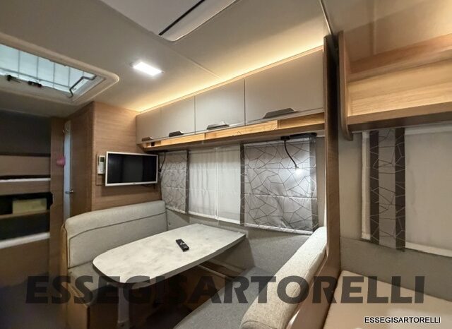 KNAUS SPORT 500 QDK CARAVAN 6 POSTI FULL 11/22 MT ’23 kg 1.400 MOVER CLIMA TENDALINO pieno