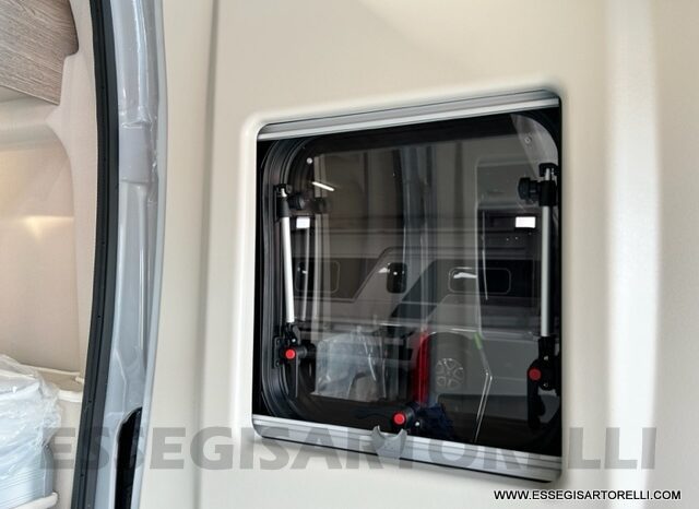 OCCASIONE : CHAUSSON PREMIUM V 690 160 CV AUTOMATICO 2023 FULL km 9.618 DOPPIO CLIMA pieno