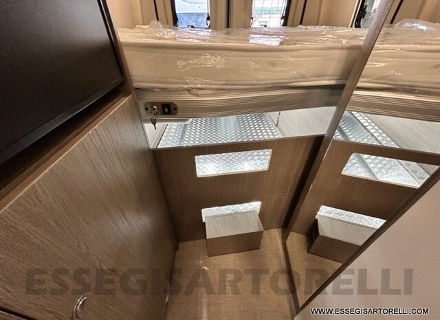 OCCASIONE : CHAUSSON PREMIUM V 690 160 CV AUTOMATICO 2023 FULL km 9.618 DOPPIO CLIMA pieno