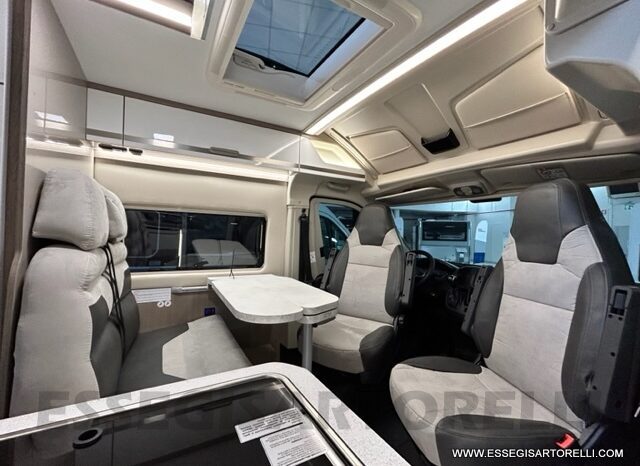OCCASIONE : CHAUSSON PREMIUM V 690 160 CV AUTOMATICO 2023 FULL km 9.618 DOPPIO CLIMA pieno