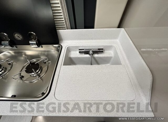 OCCASIONE : CHAUSSON PREMIUM V 690 160 CV AUTOMATICO 2023 FULL km 9.618 DOPPIO CLIMA pieno