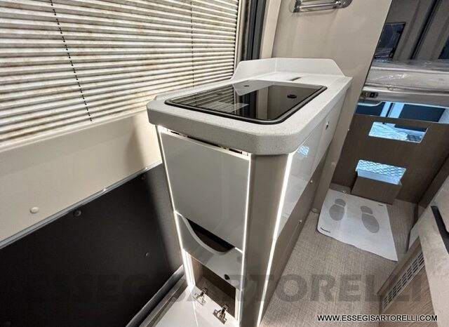 OCCASIONE : CHAUSSON PREMIUM V 690 160 CV AUTOMATICO 2023 FULL km 9.618 DOPPIO CLIMA pieno