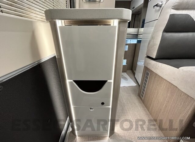 OCCASIONE : CHAUSSON PREMIUM V 690 160 CV AUTOMATICO 2023 FULL km 9.618 DOPPIO CLIMA pieno